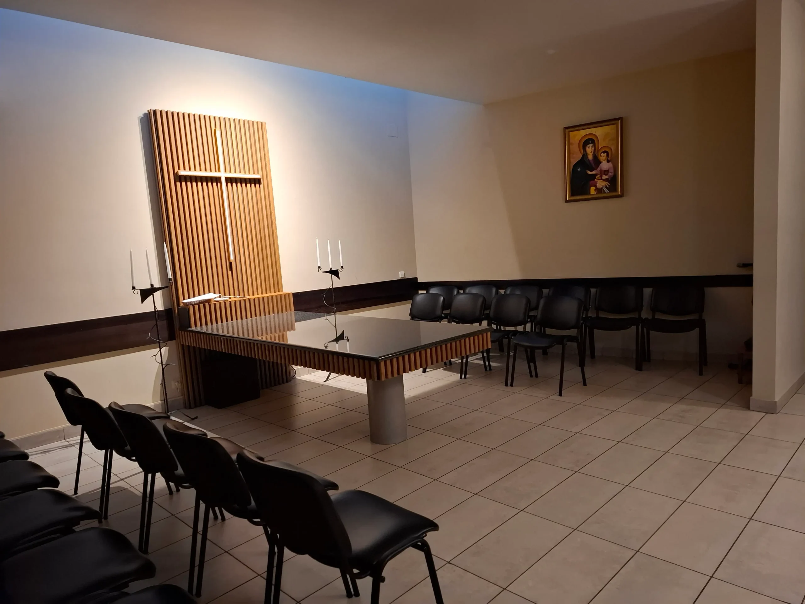 Mažoji Saulėtekio šarvojimo salė Kaune (iki ~30 žmonių)